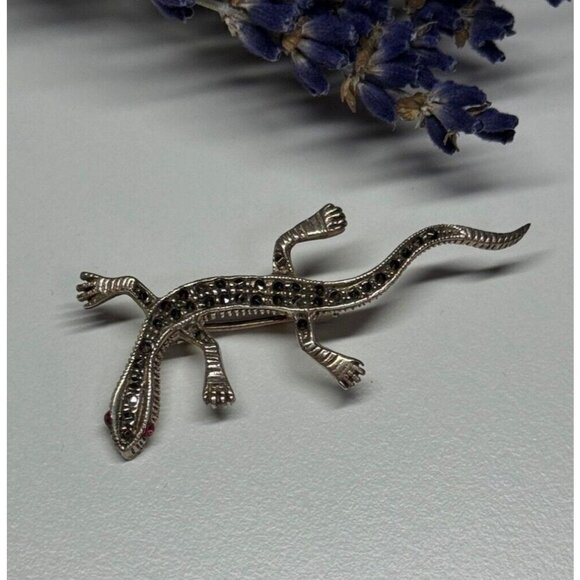 925 STERLING SILVER RUBY & MARCASITE LIZARD BROOCH - Picture 1 of 8